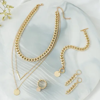 Skup ženskih ukrasa Mimicup uključuje V-oblik laminirano donje ogrlicu, naušnice, prsten, lanac, narukvica Dar, zabavu, bal